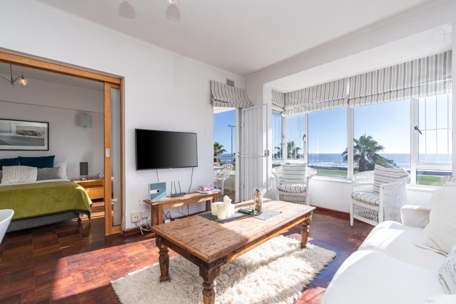 2 Bedroom Property for Sale in Sea Point Western Cape